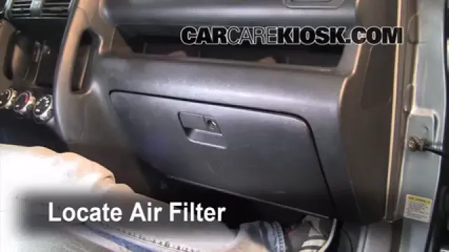 2006 Honda CR-V SE 2.4L 4 Cyl. Filtre à air (intérieur) Changement